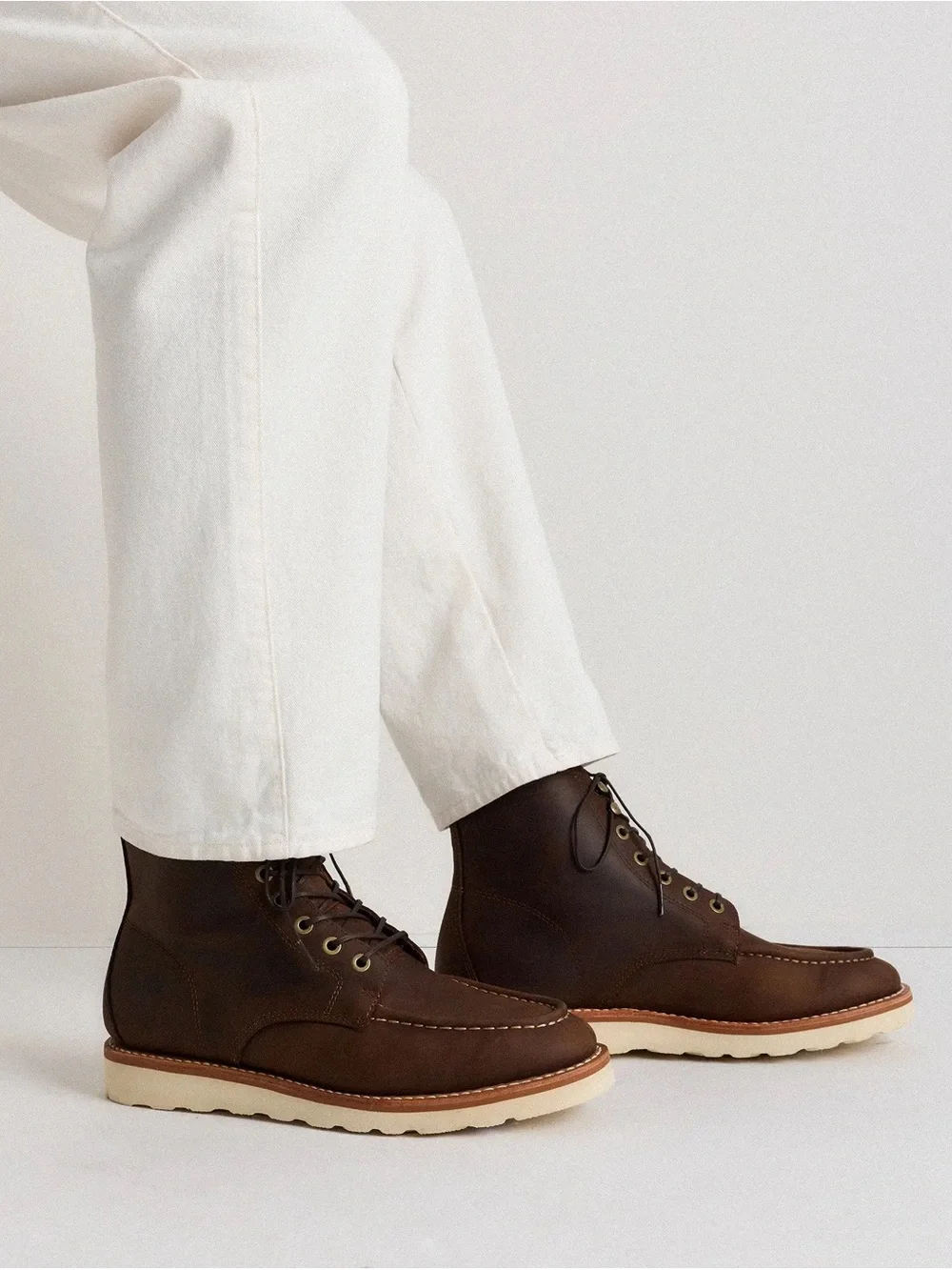 Quince NEW  Crafted Leather Moc Toe Size 11 Men’s Brown Cafe Boots